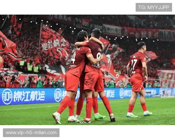 中超赛场上的经典对决被球迷反复讨论，中超最精彩的一场比赛