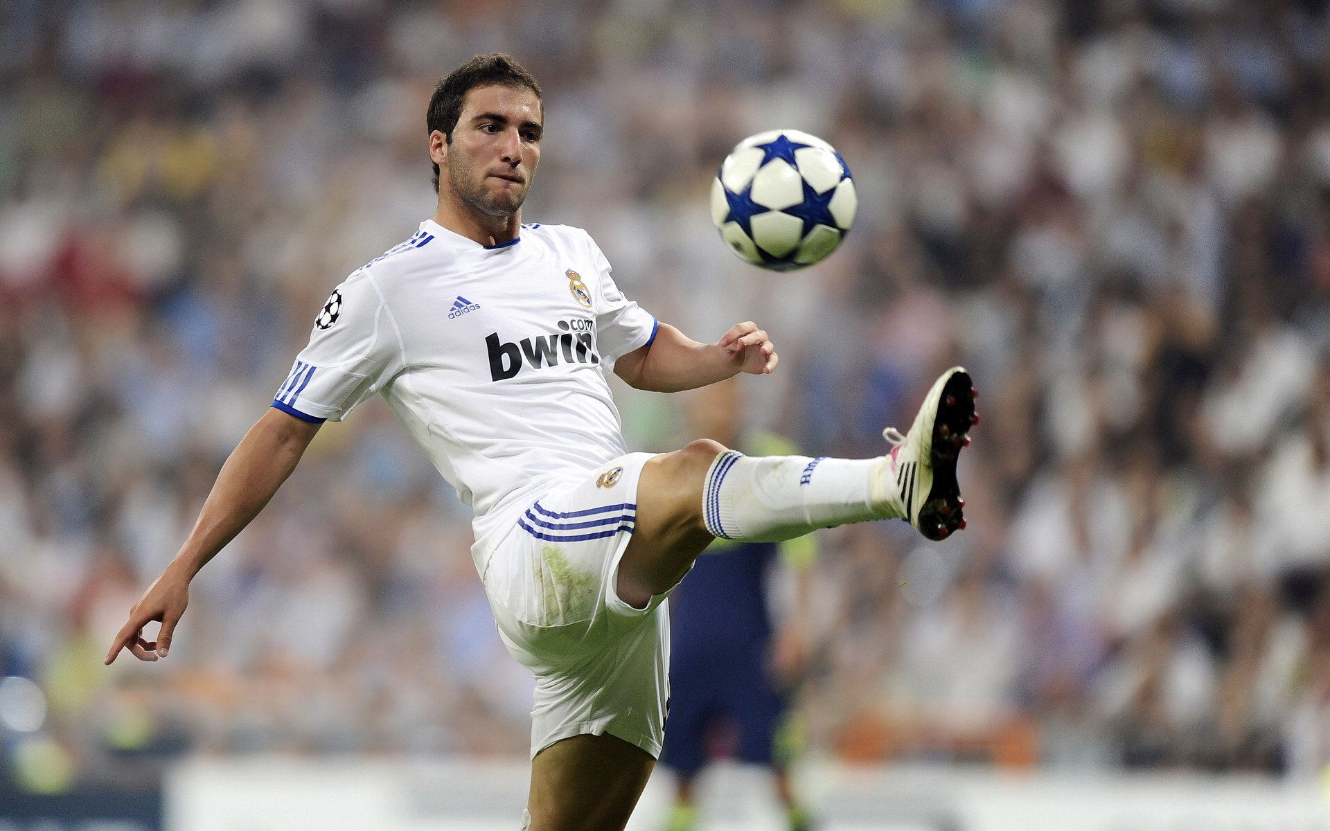 PSG、皇马、拜仁：哪些豪门最可能夺冠？，在拜仁和皇马都效力过的球员